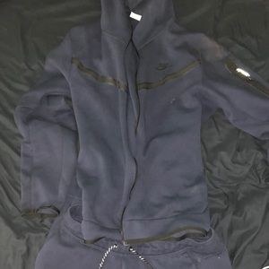 Nike tech suit men’s large